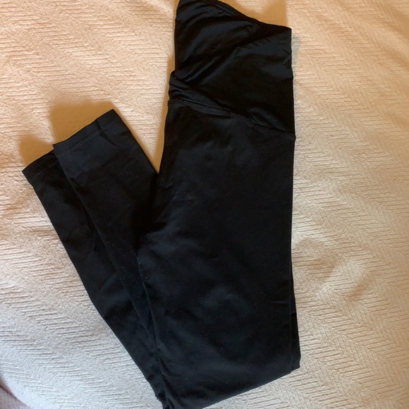 Isabel Maternity by Ingrid & Isabel Pants - Isabel Maternity Leggings Over Belly black Medium